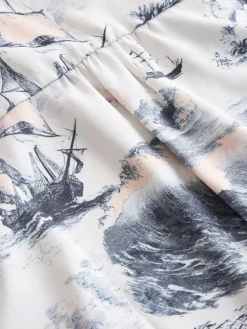 - Blouse met V-hals en korte mouwen*Next Sale