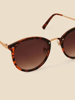 Preppy ronde zonnebril met metalen brug*Accessorize Clearance