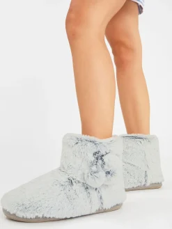 Super Soft Pom Pom Slipper Boots*Accessorize Hot