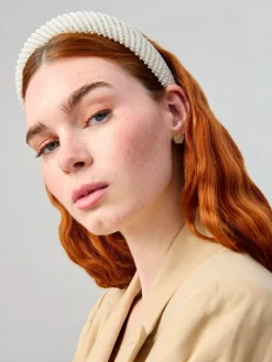 Witte Parel en Kristallen Haarband*Aela Online