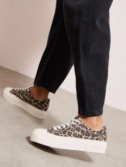 - Canvas Flatform Lace Up Casual Low Top Trainers*Friends Like These Hot