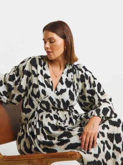 - V-Neck Button Through Midi Dress*Simply Be New