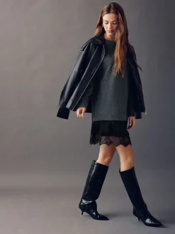 - 2-In-1 Zacht aanvoelende trui met kanten rok*Next Clearance