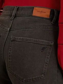 - Barrel jeans*Love & Roses