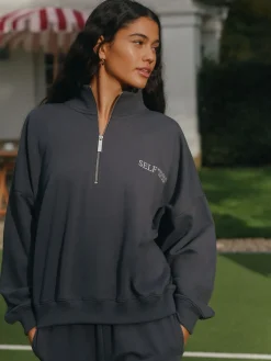 - Sweatshirt met korte rits*self. Hot