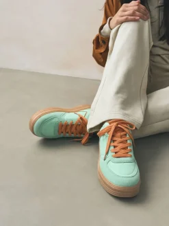 - Chunky sneakers met veters en plateauzool*Next Hot