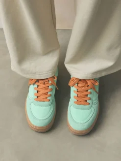 - Chunky sneakers met veters en plateauzool*Next Hot