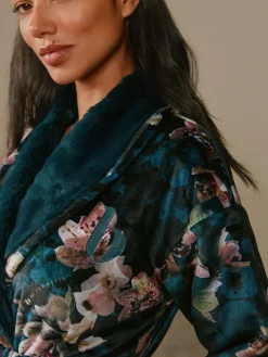 Blauwgroene knusse bloemenbadjas*B by Ted Baker Hot