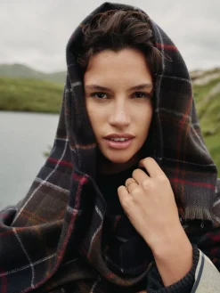 ® Tartan Montieth Serape Cape*Barbour Best