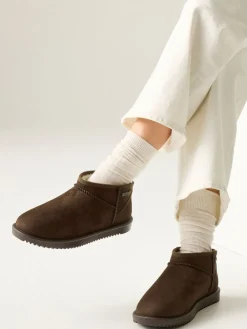 - Adult Risley Short Cosy Lined Waterproof Boots*Regatta Online