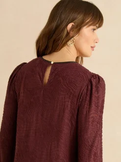 - Textured Long Sleeve Top*Love & Roses Hot