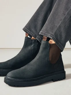 - Forever Comfort® Round Toe Chelsea Boots*Next Online