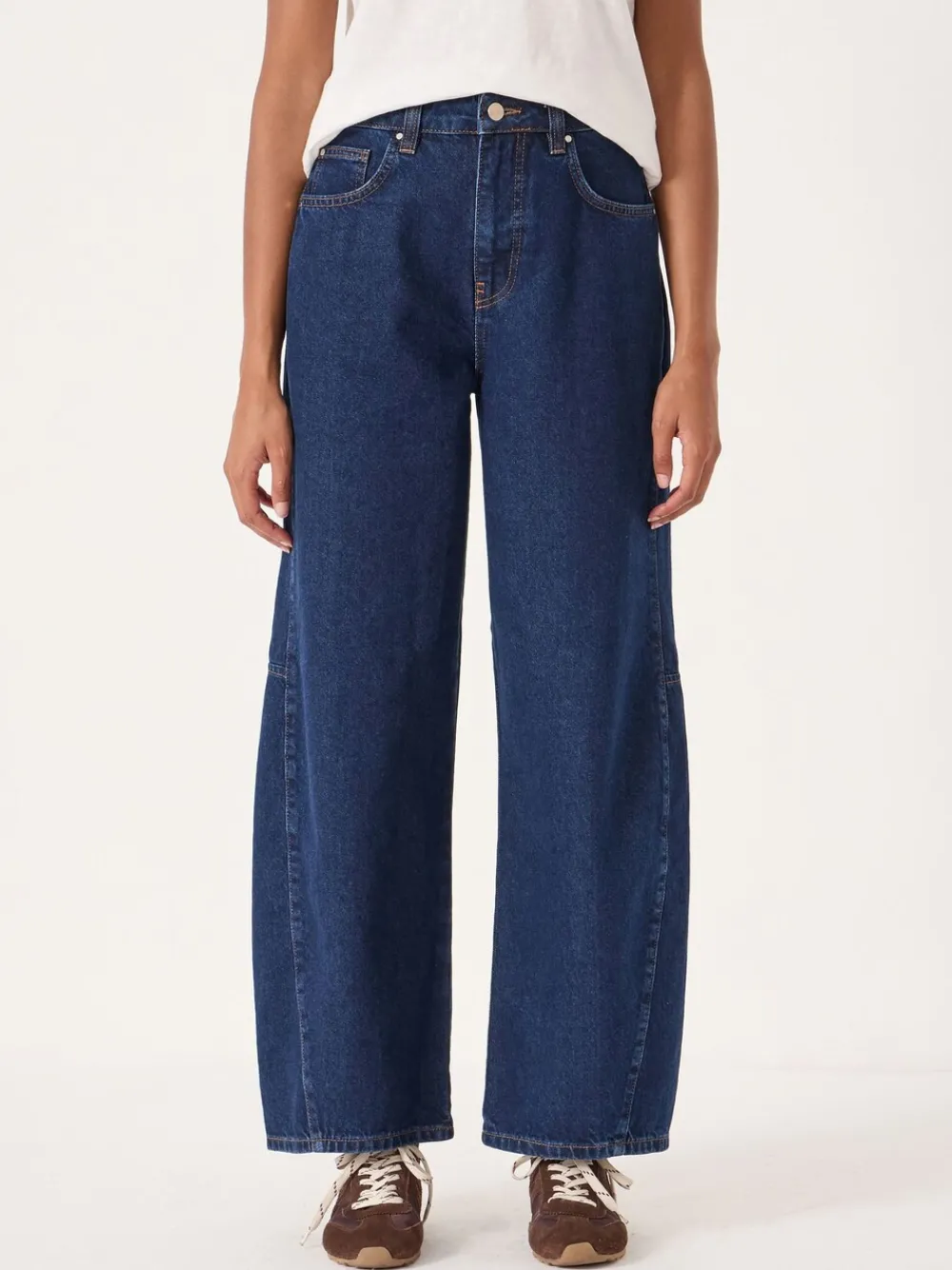 - Bree Barrel Leg Jeans*Hush Hot