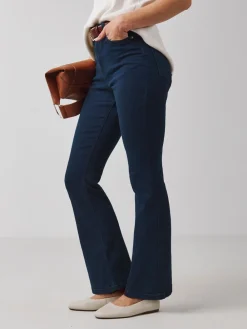 - Supersoft Bootcut-jeans met hoge taille*JD Williams New