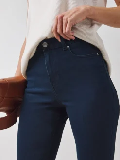 - Supersoft Bootcut-jeans met hoge taille*JD Williams New