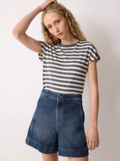 - Finton Denim Seam Detail Shorts*Jigsaw Outlet