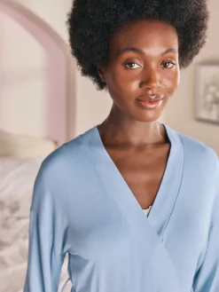 - - Modal kamerjas met kanten afwerking*Laura Ashley New