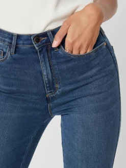 - Royal skinny jeans met hoge taille in super stretchy*ONLY Best