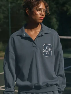 - Rugbys sweatshirt*self. Hot