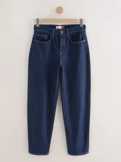 - Jeans met ruime rechte pijpen*Next New