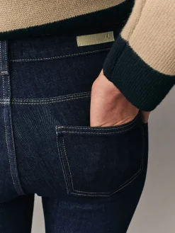 - Skinny jeans met 360° stretch*Next Clearance