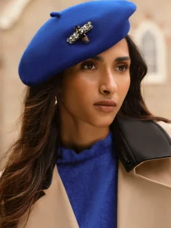 - Beret Hat*Love & Roses Hot