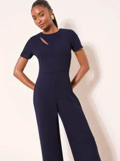 - jumpsuit met korte mouwen en gesplitst detail*Lipsy Outlet