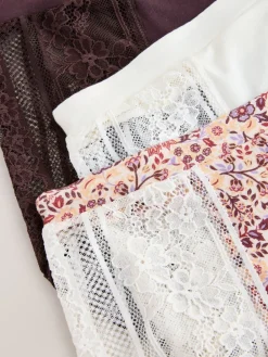 Bloemenmotief - 3 Slipjes van modal met kant*Next