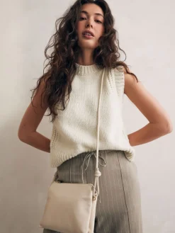 - Leren crossbodytas*Next New