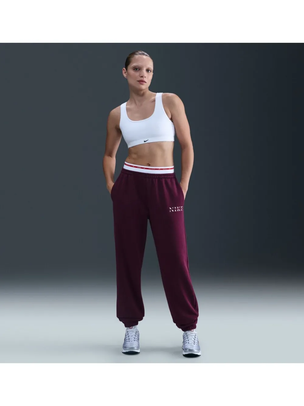 - oversized Phoenix fleece joggingbroek met hoge taille en grafisch logo*Nike Online