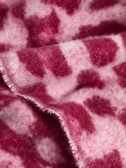 Bordeauxrode luipaard Print - - Geborstelde sjaal*Love & Roses