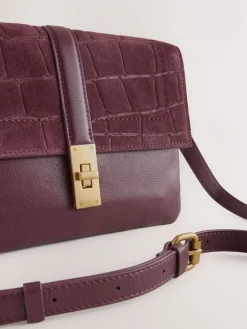 - Crossbodytas met imitatie krokodillenleer*Next Outlet