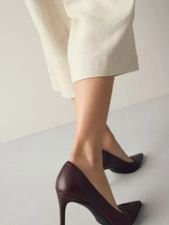 - Leren mid-court pumps*Next