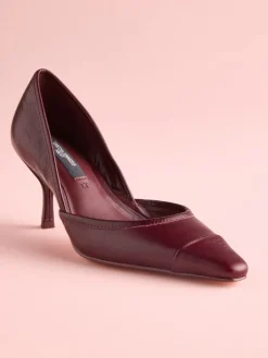 - Tabitha Simmons x Mary Grace Leather Chisel Toe Court Heels*Next New