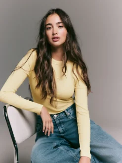 Boter Geel - Geribbelde top met ronde hals en lange mouwen*Next Sale