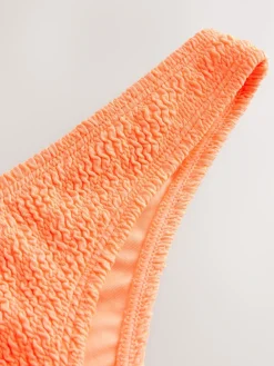 - Hoog uitgesneden bikinibroekje*Next Discount