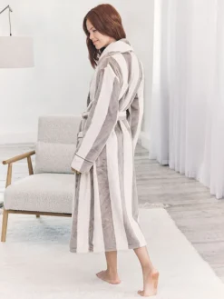 - Fleece Stripe Dressing Gown*Chelsea Peers Best