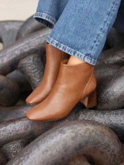 Bruin - Cove Comfort Block Heeled Ankle Boot*Linzi Outlet