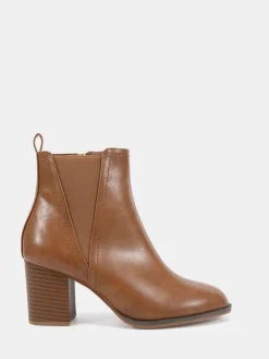 Bruin - Wide Fit Jessie Block Heel V Chelsea Ankle Boots*Novo