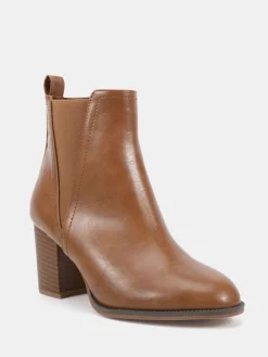 Bruin - Wide Fit Jessie Block Heel V Chelsea Ankle Boots*Novo