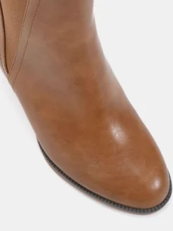 Bruin - Wide Fit Jessie Block Heel V Chelsea Ankle Boots*Novo