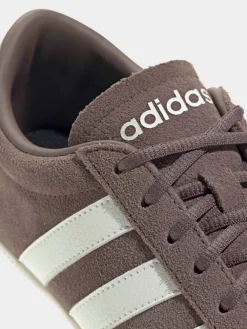 Bruin/wit - Grand Court Lo Trainers*adidas Best