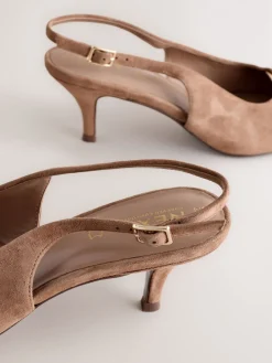 - Leren slingbackhakken met uitsnijdingen en hardwaredetails*Next Sale