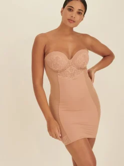 Caramel-nude - Kanten slipdress met cups en sterke buikcorrectie*Next Hot