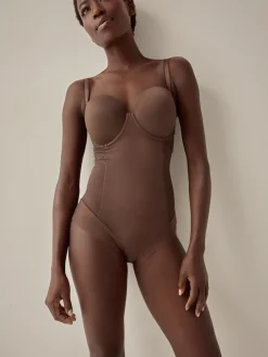 - DD+ kanten tummy control body met lichte vulling*Next