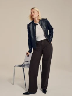 - Baggy jeans met wijde pijpen en halfhoge taille*Next Sale