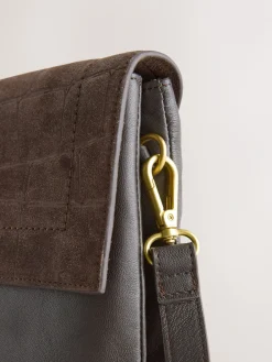 - Crossbodytas met imitatie krokodillenleer*Next Sale