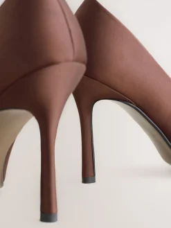 - Forever Comfort® satijnen pumps met spitse neus*Next Best