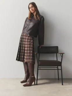 - Forever Comfort® - Kniehoge laarzen met hak en hardware*Next Sale