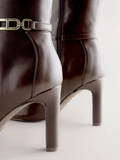 - Forever Comfort® - Kniehoge laarzen met hak en hardware*Next Sale